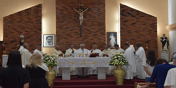 pucpr-mayaguez-ordenacion-sacerdotal-capellan pucpr-mayaguez-ordenacion-sacerdotal-capellan
